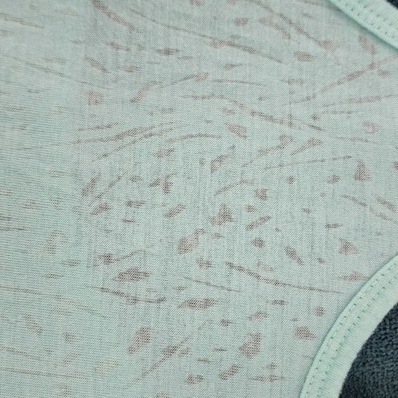 Women's Tank top Size Small - Picture 2 of 4